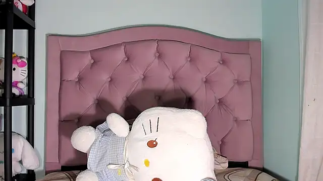 any 21hot online show from March 1, 10:42 pm