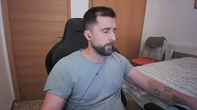 alex877x online show from October 18, 7:42 am