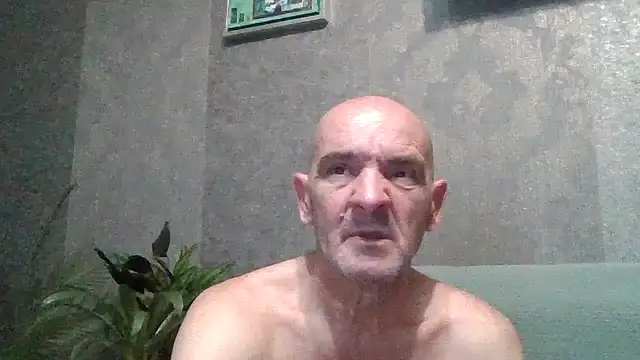 Snapshot of skorpibg65 chatting on June 8, 6:52 pm skorpibg65 online show from June 8, 6:52 pm