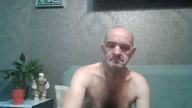 Snapshot of skorpibg65 chatting on July 15, 1:49 pm skorpibg65 online show from July 15, 1:49 pm