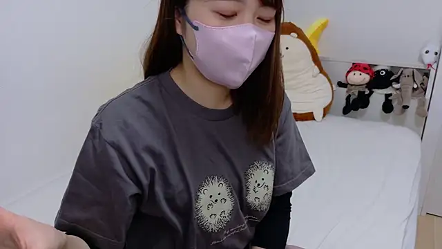 SUZU  online show from February 27, 2:21 pm