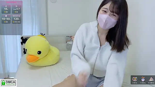 SUZU  online show from April 10, 9:41 pm