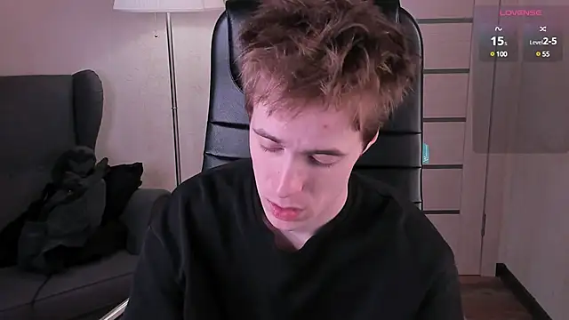 Snapshot of _tokyo_ghoul chatting on December 13, 7:58 am  tokyo ghoul online show from December 13, 7:58 am