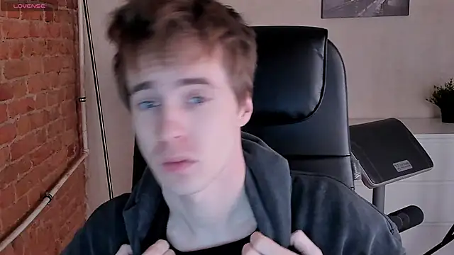 Snapshot of _tokyo_ghoul chatting on December 21, 3:09 pm  tokyo ghoul online show from December 21, 3:09 pm