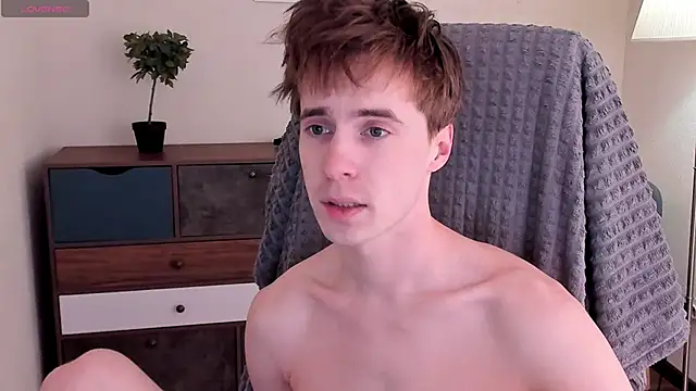 Snapshot of _tokyo_ghoul chatting on January 4, 10:16 am  tokyo ghoul online show from January 4, 10:16 am