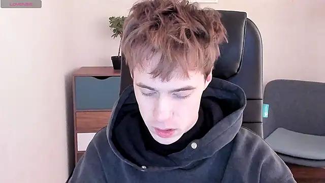 Snapshot of _tokyo_ghoul chatting on January 10, 5:05 am  tokyo ghoul online show from January 10, 5:05 am