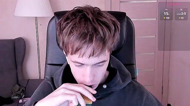 Snapshot of _tokyo_ghoul chatting on January 25, 5:08 pm  tokyo ghoul online show from January 25, 5:08 pm