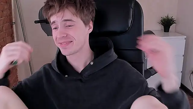 Snapshot of _tokyo_ghoul chatting on February 2, 4:32 pm  tokyo ghoul online show from February 2, 4:32 pm