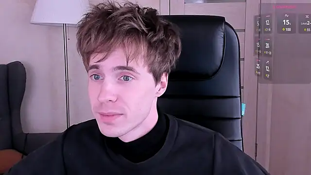 Snapshot of _tokyo_ghoul chatting on February 12, 10:03 am  tokyo ghoul online show from February 12, 10:03 am