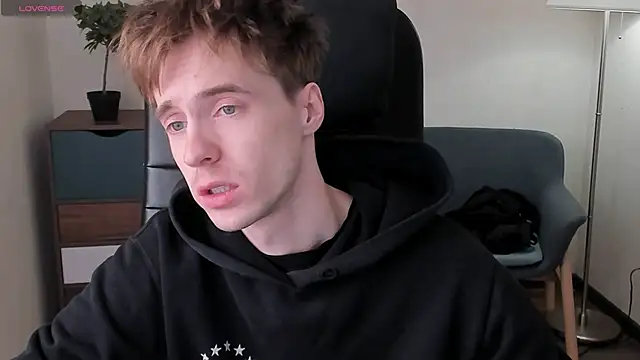 Snapshot of _tokyo_ghoul chatting on March 6, 9:58 am  tokyo ghoul online show from March 6, 9:58 am