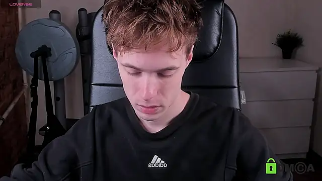 Snapshot of _tokyo_ghoul chatting on September 20, 10:27 am  tokyo ghoul online show from September 20, 10:27 am