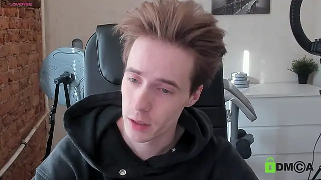 Snapshot of _tokyo_ghoul chatting on October 19, 10:16 am  tokyo ghoul online show from October 19, 10:16 am