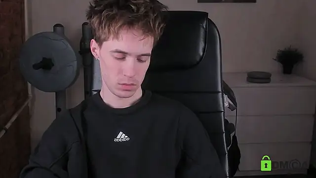 Snapshot of _tokyo_ghoul chatting on December 4, 10:13 am tokyo ghoul online show from December 4, 10:13 am