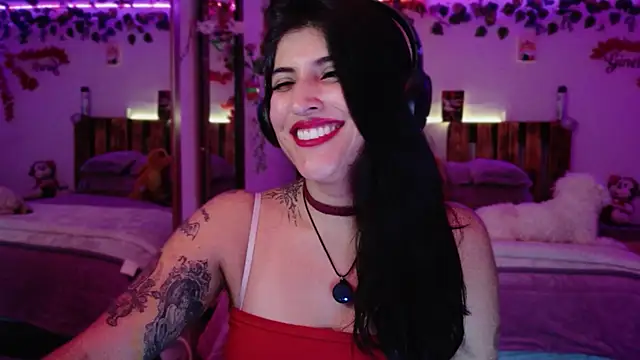 azahar  ziiz online show from January 13, 9:20 pm