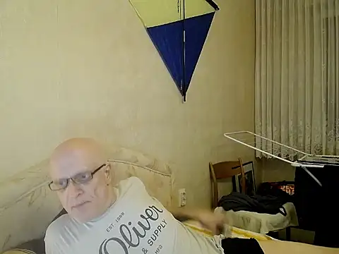 Snapshot of HornyRalfi55 chatting on January 19, 9:34 pm HornyRalfi55 online show from January 19, 9:34 pm