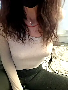 Silvia Zeno online show from October 18, 5:32 am