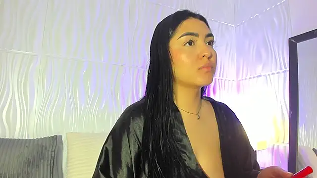 Snapshot of Abby__colins chatting on May 12, 9:56 pm Abby colins online show from May 12, 9:56 pm