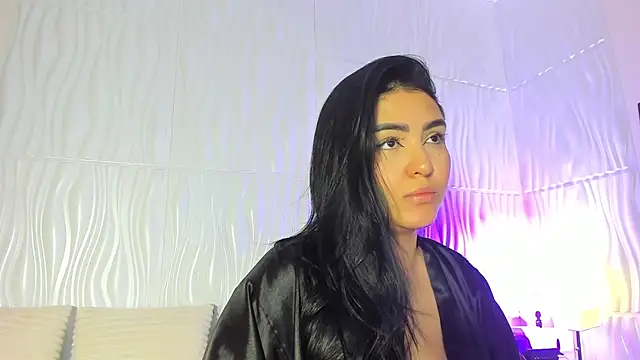 Snapshot of Abby__colins chatting on May 19, 4:02 pm Abby colins online show from May 19, 4:02 pm