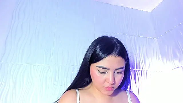 Snapshot of Abby__colins chatting on May 20, 5:08 pm Abby colins online show from May 20, 5:08 pm