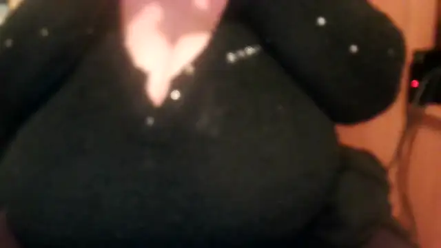 Snapshot of Nataliesbestjuggs chatting on January 14, 9:31 pm Nataliesbestjuggs online show from January 14, 9:31 pm