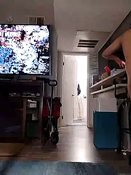 ft2022W online show from February 7, 6:24 pm