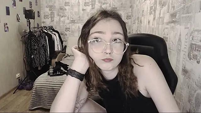 Snapshot of AmeliaKamishiro chatting on December 8, 1:58 pm AmeliaKamishiro online show from December 8, 1:58 pm