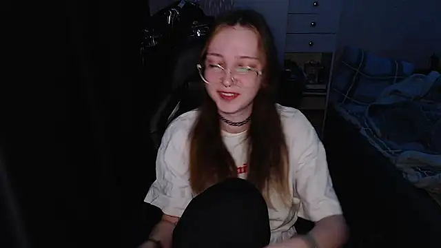 AmeliaKamishiro online show from November 28, 4:04 am