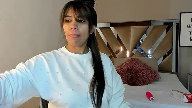 sharlott18 online show from December 22, 10:28 am