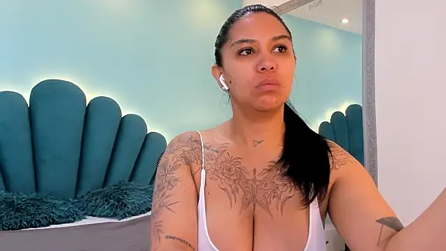 sharlott18 online show from January 15, 12:54 pm