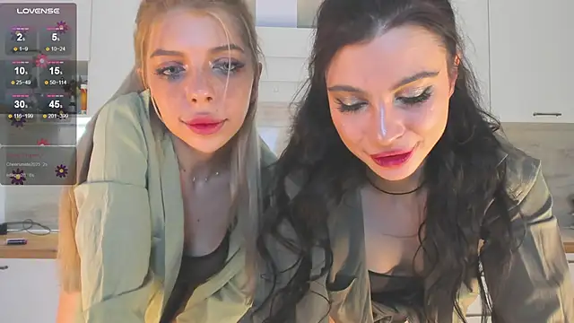 Ashley-Urban online show from December 28, 11:05 pm