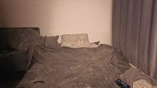 Ashley-Urban online show from January 15, 4:28 am