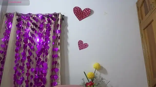 lovely trix online show from March 4, 5:45 pm