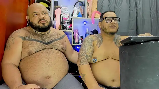 Latino bigcock online show from February 2, 4:32 pm