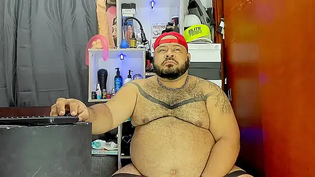 Latino bigcock online show from February 26, 4:58 am