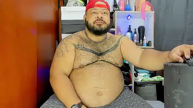 Latino bigcock online show from March 9, 6:21 pm