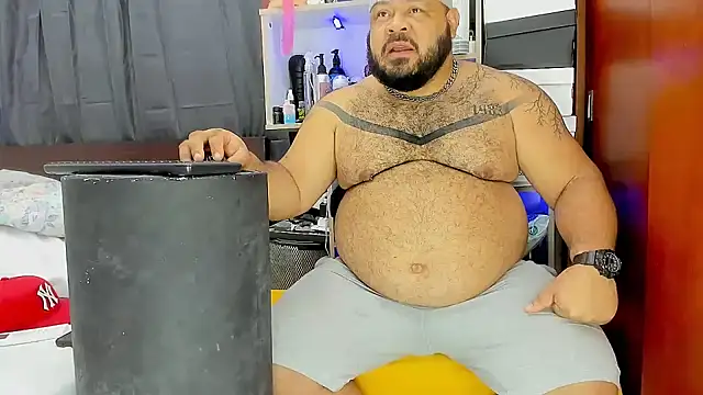 Latino bigcock online show from March 21, 2:28 am