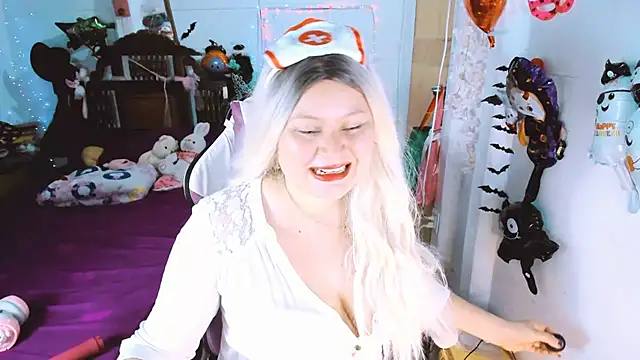 SofiaOlivares online show from September 25, 7:39 pm