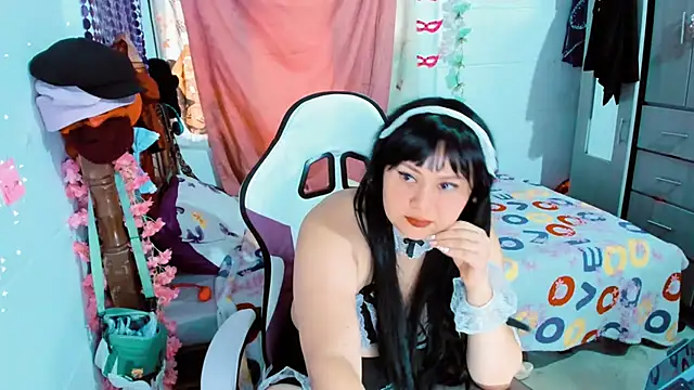 SofiaOlivares online show from December 18, 1:50 pm