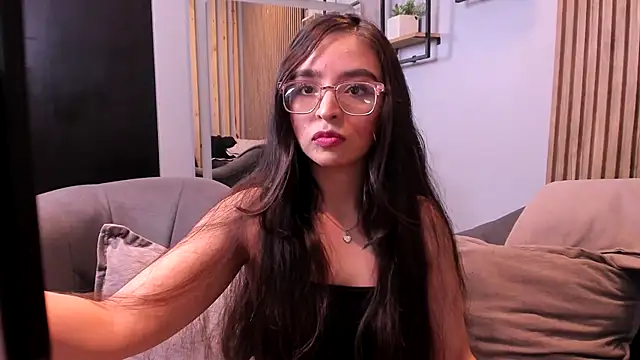 Eva Macalliter online show from November 15, 3:15 am