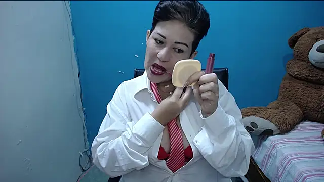 Snapshot of Sunny_rayz_ chatting on February 27, 9:22 am Sunny rayz online show from February 27, 9:22 am