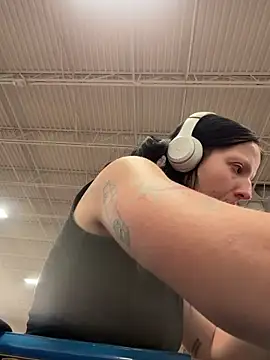 bestorbetter online show from March 31, 11:05 pm