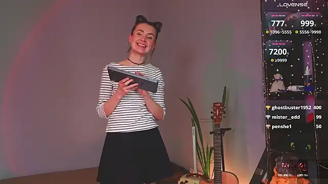 Snapshot of bananya_kitty chatting on December 2, 9:02 am bananya kitty online show from December 2, 9:02 am