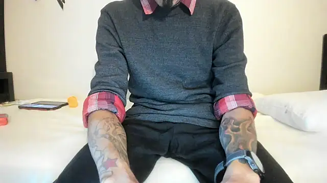 Snapshot of RoosterWabbit chatting on October 4, 8:40 pm RoosterWabbit online show from October 4, 8:40 pm