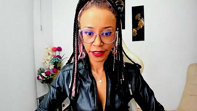 ScarlettMalbec online show from March 4, 11:43 pm