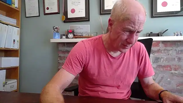 jiggy77777 online show from December 11, 4:49 am