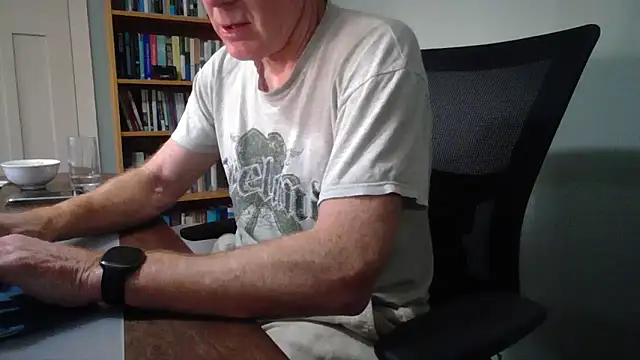 jiggy77777 online show from February 16, 10:28 pm