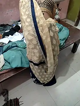 COUPLLE VILLAGE online show from February 24, 3:33 am