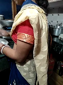 COUPLLE VILLAGE online show from March 19, 3:30 am