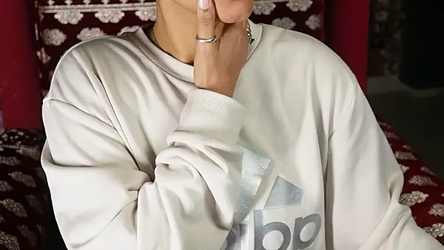 Snapshot of -AyeshaSinghania- chatting on February 13, 7:35 am -AyeshaSinghania- online show from February 13, 7:35 am