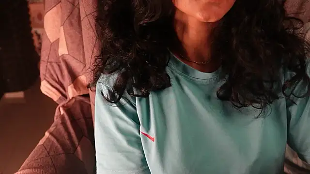 Snapshot of -AyeshaSinghania- chatting on September 17, 10:28 am -AyeshaSinghania- online show from September 17, 10:28 am